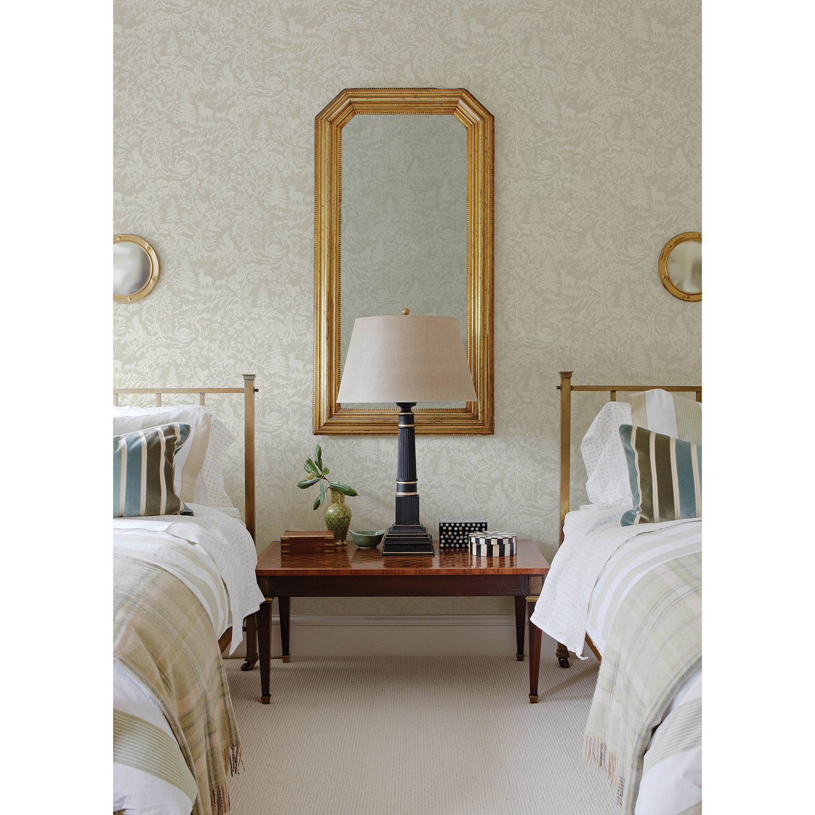 Talum Wallpaper, Taupe