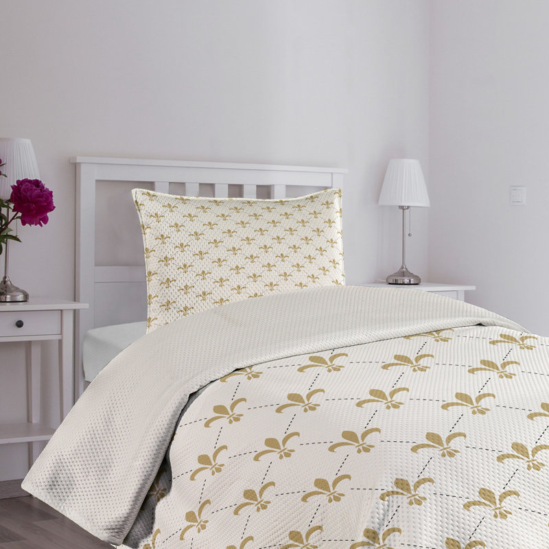 King White and Yellow Floral Polyester Bedspread Set