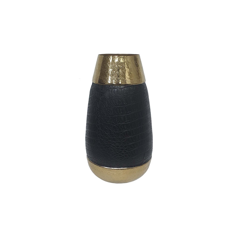 Vase en aluminium doré D7X12,5 "avec détails en cuir artificiel noir