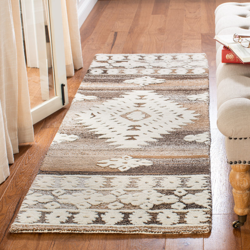 Tapis brun clair en laine / coton touffeté à la main Dimmick, Tapis de couloir 2 pi 3 po x 9 pi