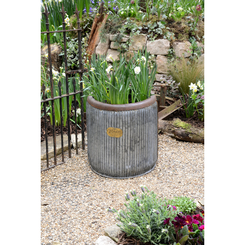 Viviana Handmade Metal Planter, 41cm H x 27cm W x 27cm D