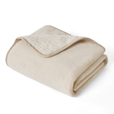 Bedsure Soft Indoor Dog Blankets, Reversible Sherpa Fleece Waterproof Washable Pet Cover for Large Dogs & Cats