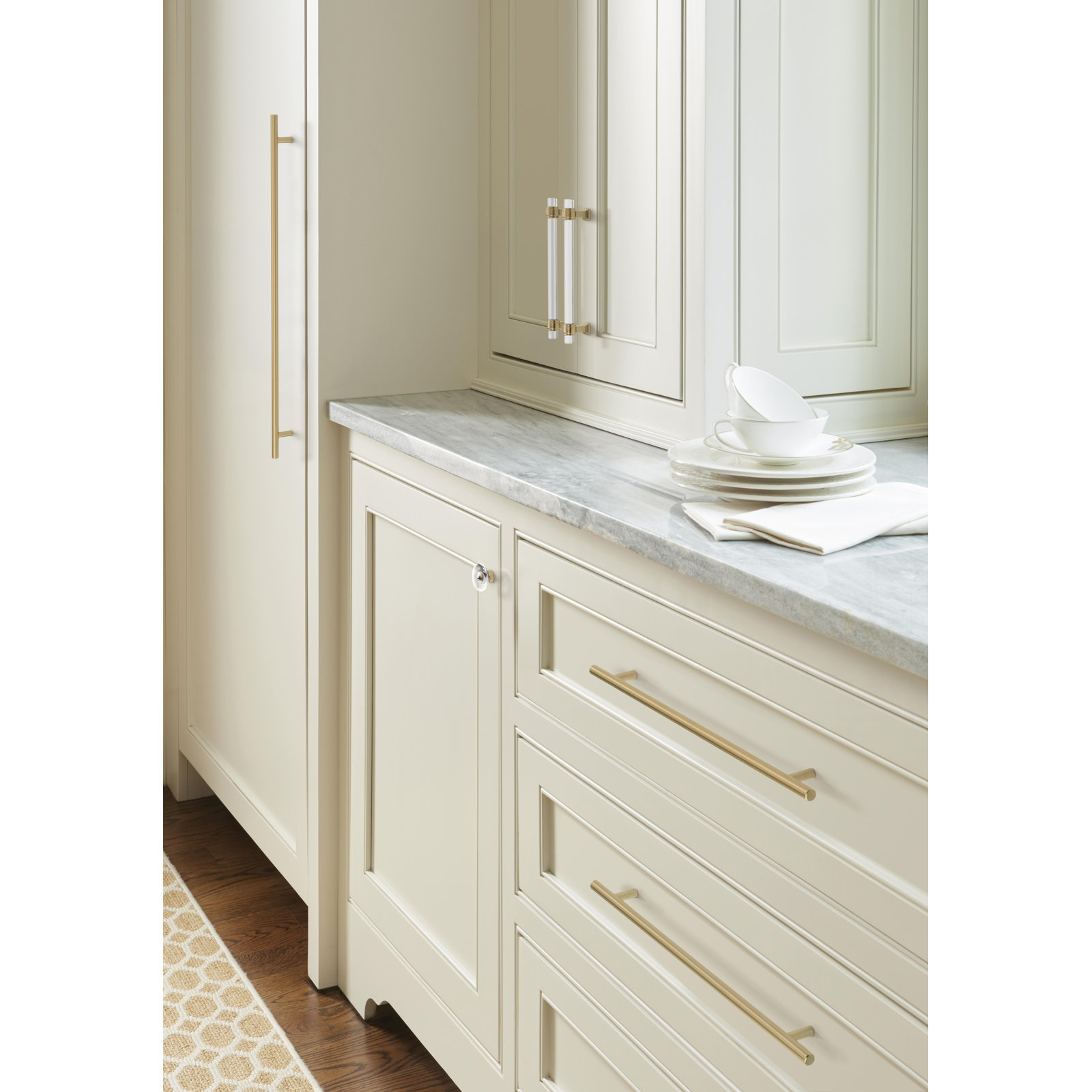 Glacio Bar Cabinet Pull, Clear/Champagne Bronze, 5 1/16"