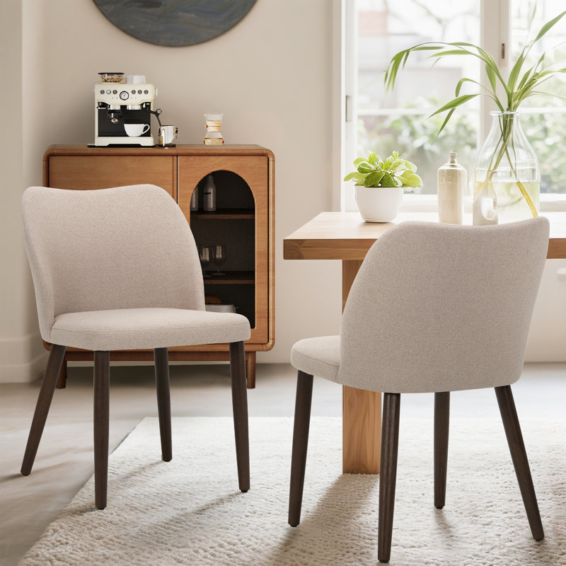 Chaise rembourrée en bois massif Orena, Chameau