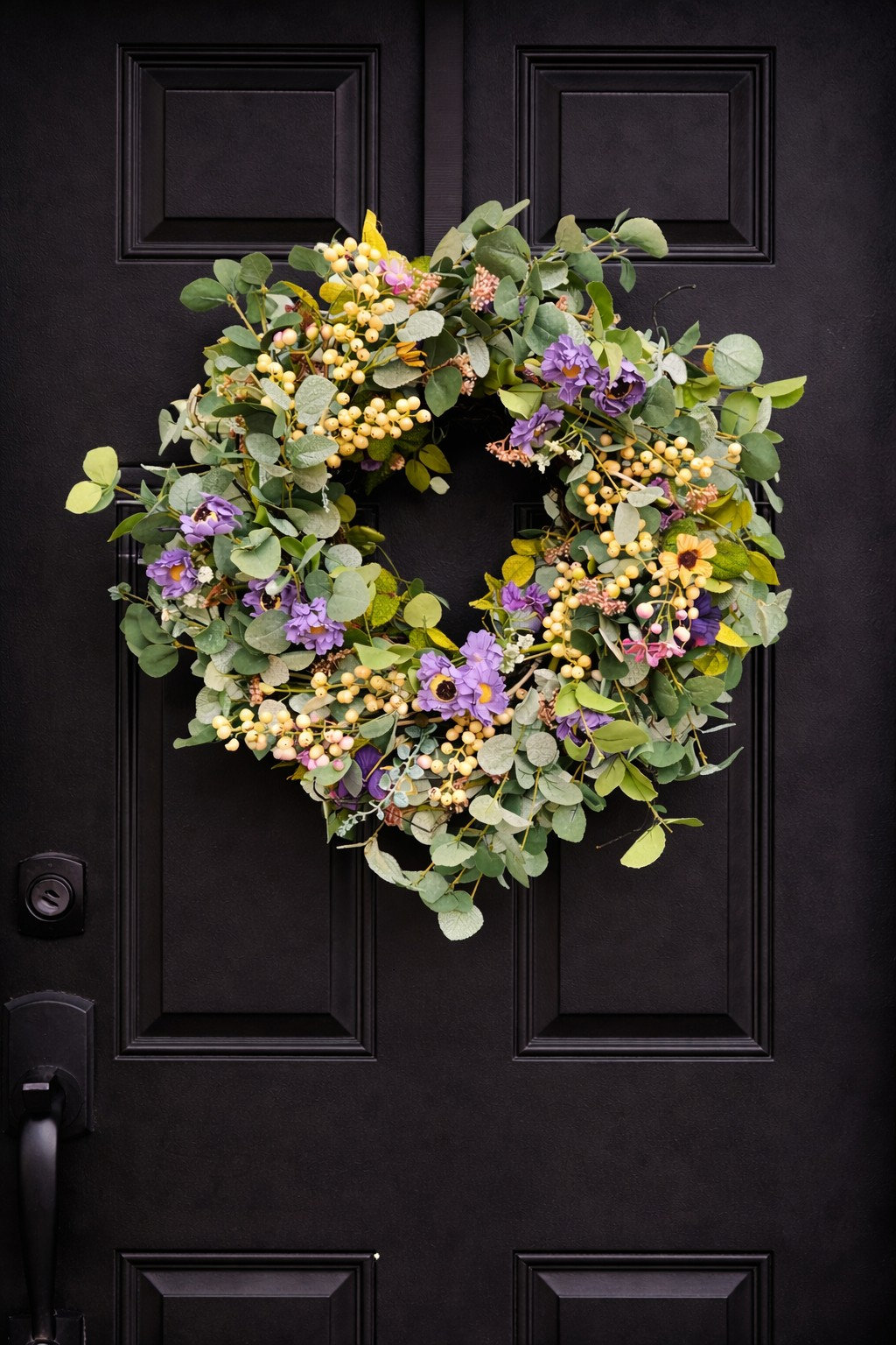 22" Handcrafted Eucalyptus Daisy Wedding Wreath