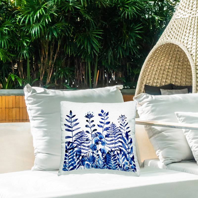 Coussin d'extérieur Blooming Blue Woodland Ferns par Lemon & Sugar
