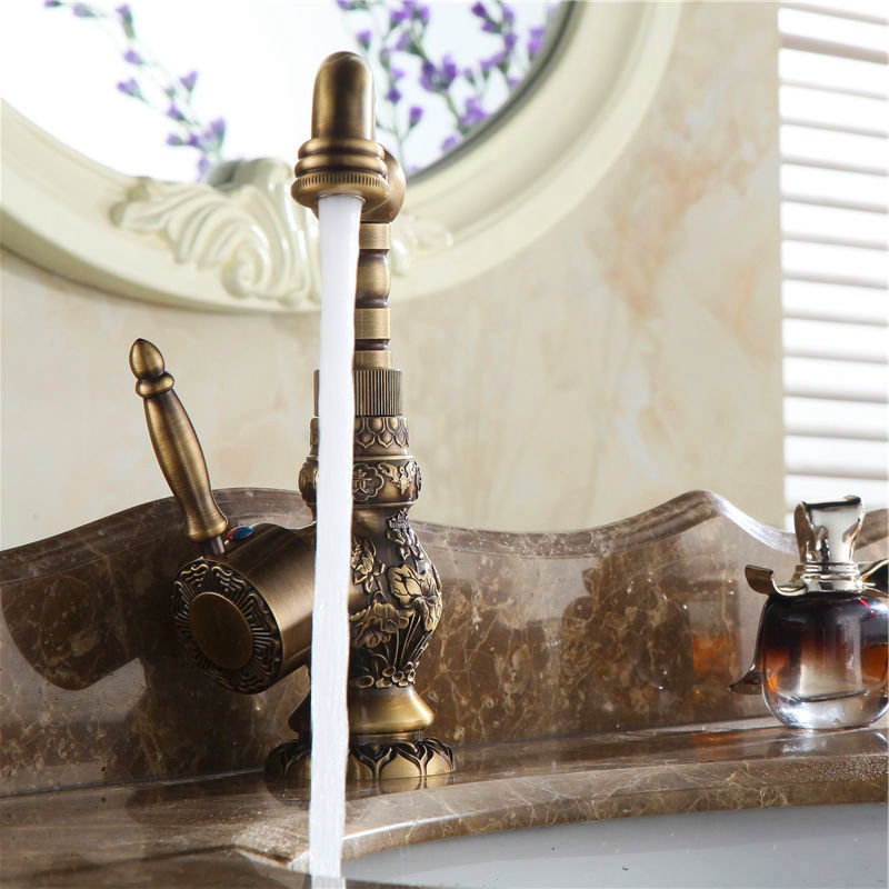 Astoria Grand Lamanna Kitchen Faucet
