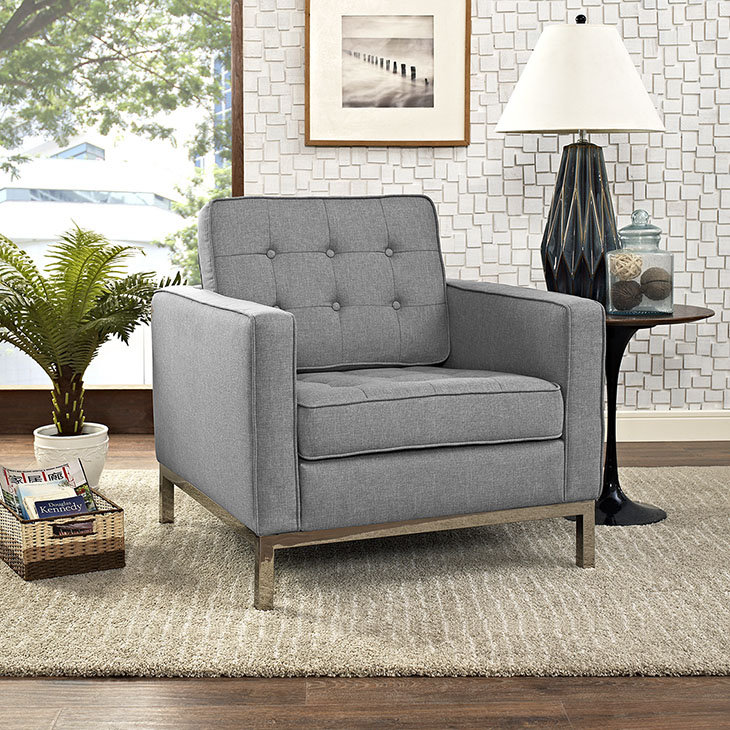 Fauteuil rembourré en tissu Loft, Velours gris pâle