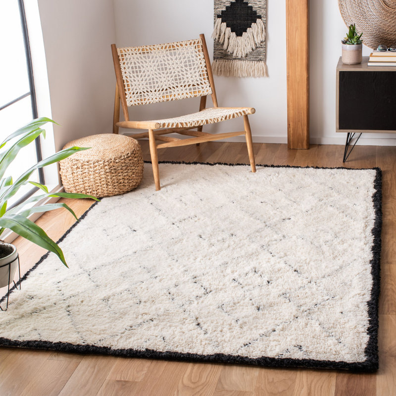 Tapis ivoire en laine touffeté à la main à motif géométrique Simoneaux, Rectangle de 5 pi x 8 pi