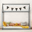 Lit simple en bois, gris