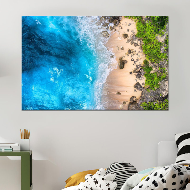 Serenity Waves: Ocean View, impression sur toile, toile blanche encadrée 1P, 31,6 po H x 43,4 po l