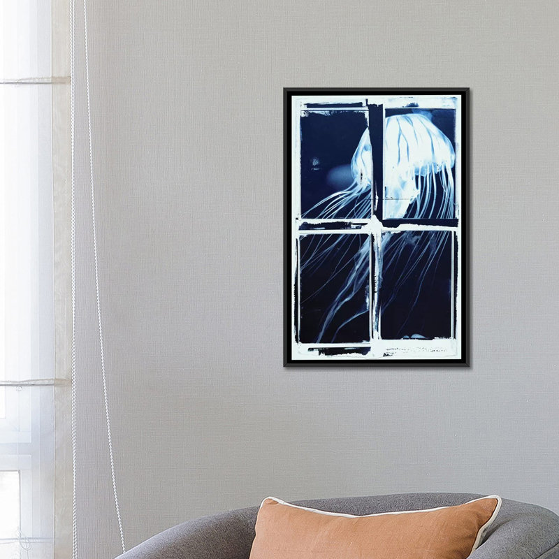 « indigo jellyfish square », impression sur toile, H 48 po x l 32 po x P 1,5 po, Toile avec cadre flottant noir, Pas de tapis