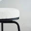 Chaises de bar modernes pour îlot de cuisine, pivotantes à 360 °, rembourrées avec pieds et repose-pieds en métal, 2 pièces pivotantes blanches, repose-pieds pour espace repas-424392175