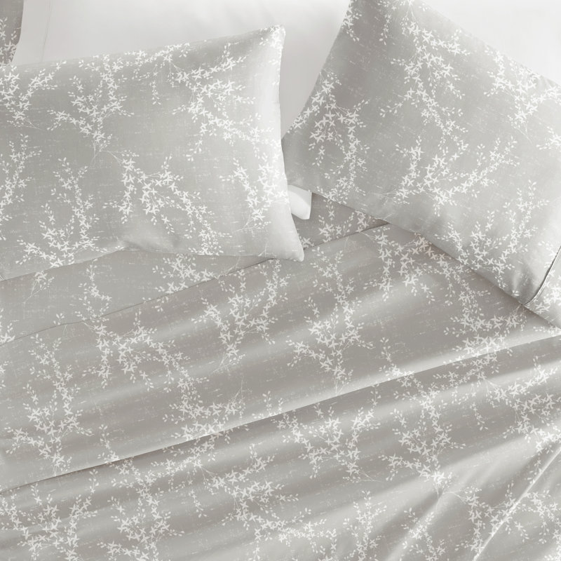 4 Piece Delicate Details Pattern Sheet Set, Harbour Mist Floral, Cal.King Sheet Set with 2 King Pillowcase