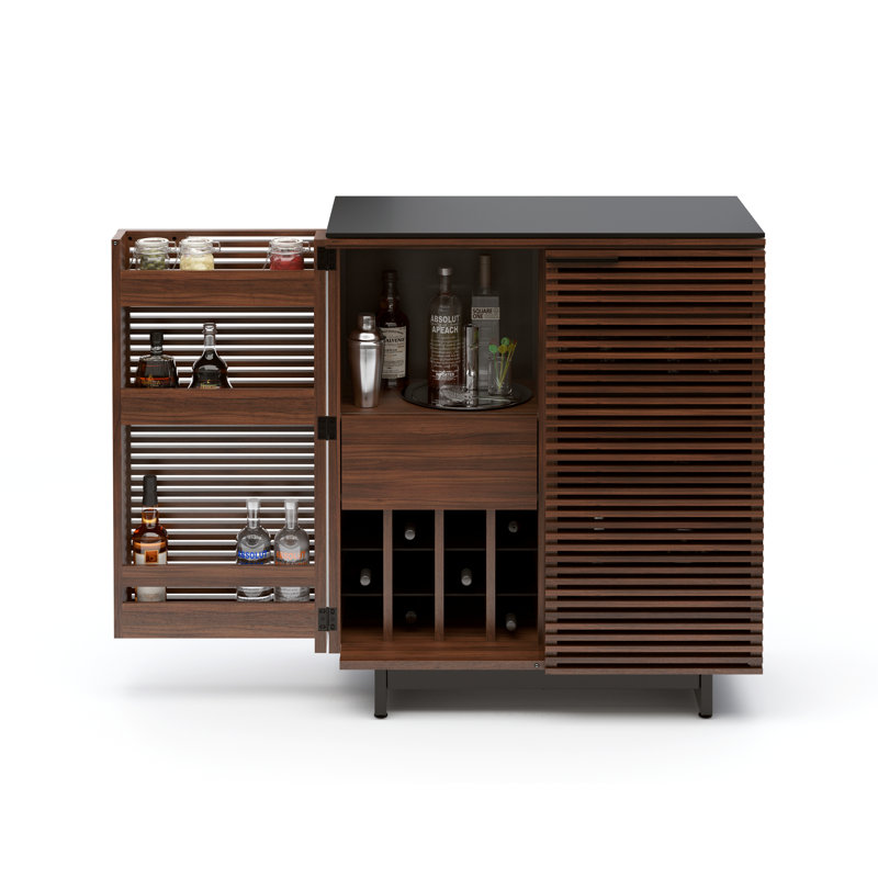 Bar Corridor, Noyer teint de couleur chocolat