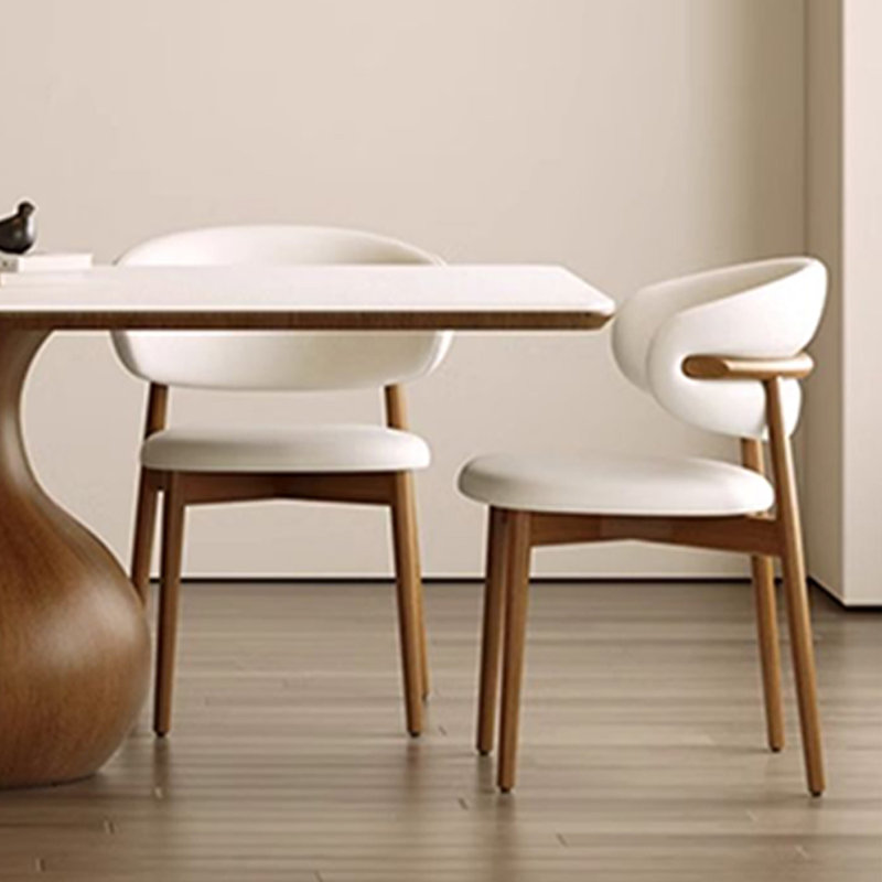 Chaise en bois massif Giddings