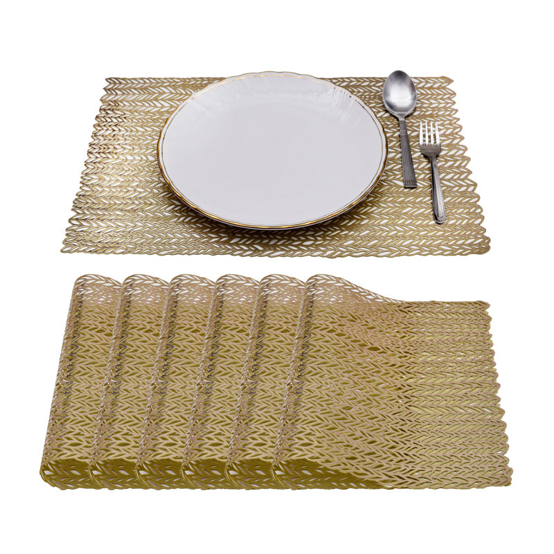 Ensemble de 6 napperons durables en PVC à chevrons résistants à la chaleur pour les repas et les décorations de Noël, Or