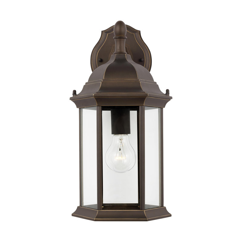 Lanterne murale d'extérieur moyenne à une lumière Sevier de Génération Éclairage , Non, H 15,88 po x l 8,13 po x P 8,13 po