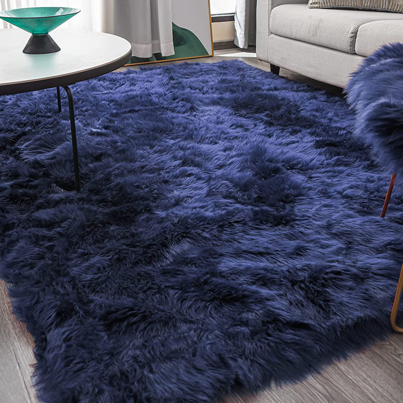 Tapis bleu marine 5 pi x 7 pi Palvinder