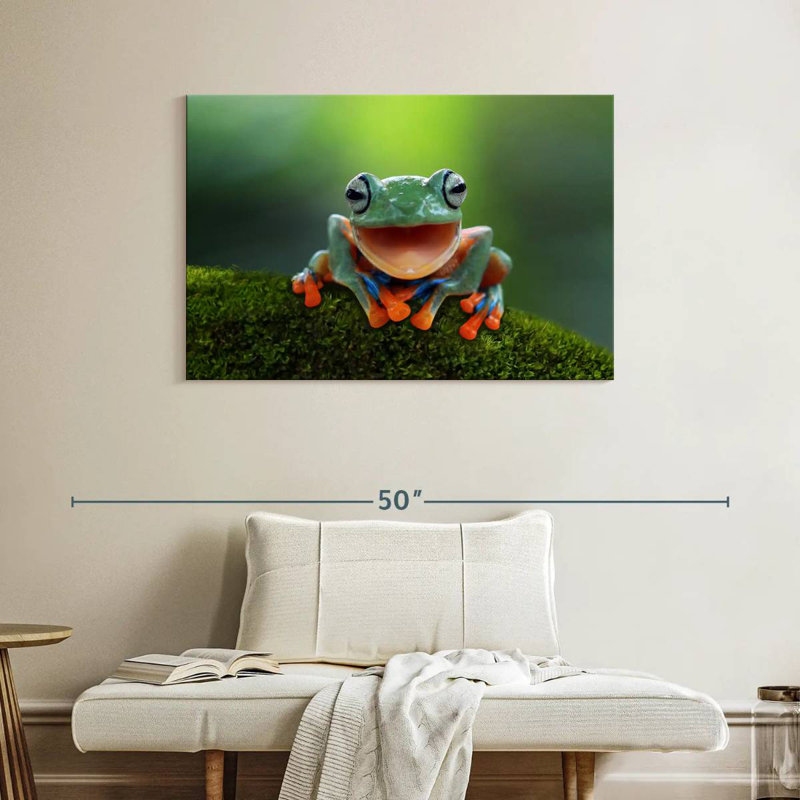 Brampt Happy Tree Frog, 26" H x 39" W