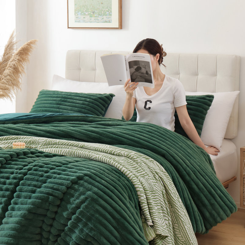 Fluffy Comforter Set 2 Pieces- All Seasons Heavy Faux Fur Comforter With One Pillowcase, Dark Green