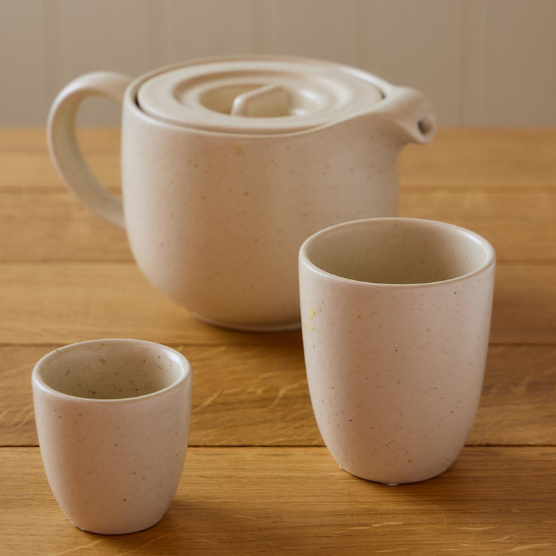 Vila Tea Cups And Saucers