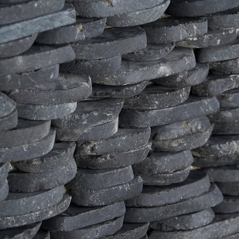 Nature Stacked Lovina Pebble Mosaic Tile, Black