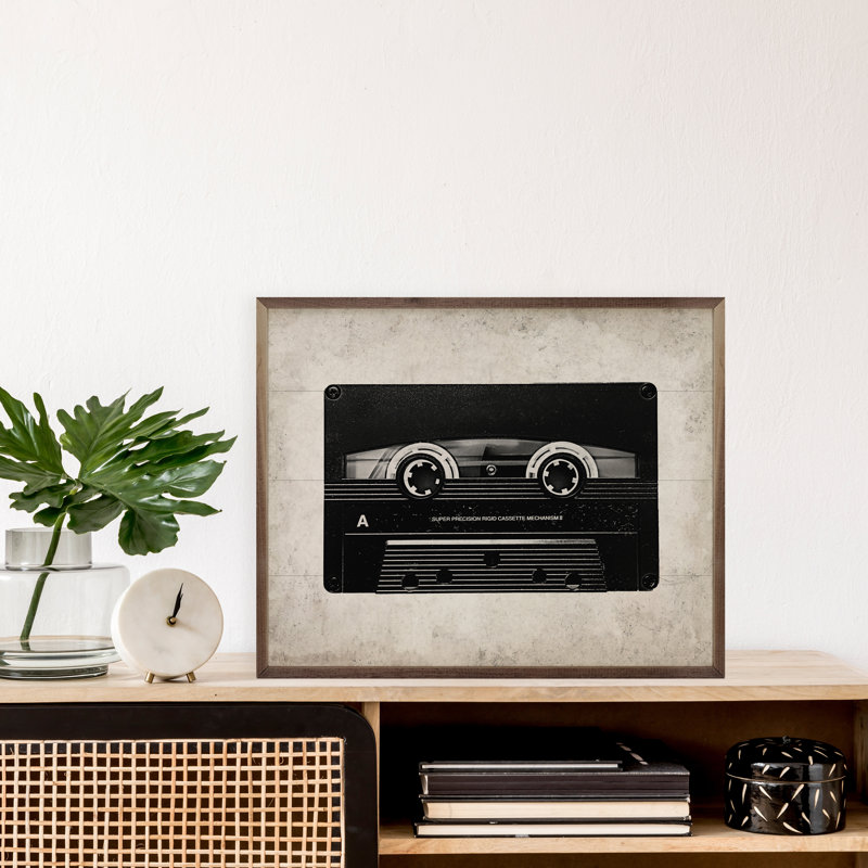 Cassette en noir et blanc, H 8 po x l 10 po