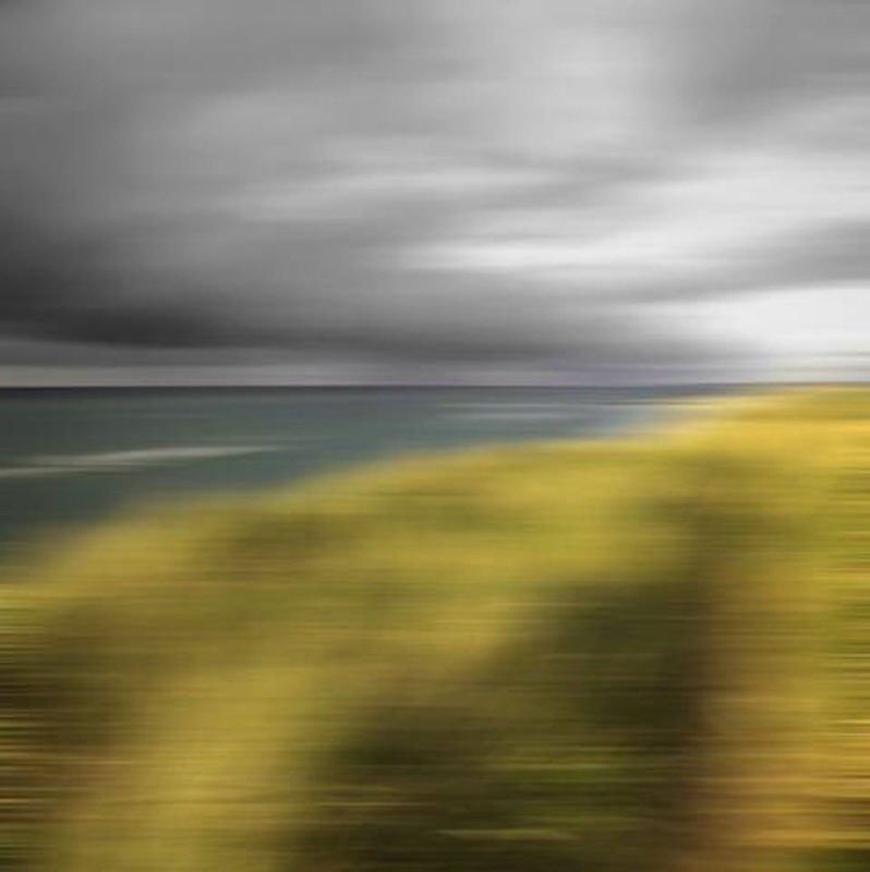 «Blur Line I» par Michelle Bennett - impression, H 30 po x l 30 po, Extérieur