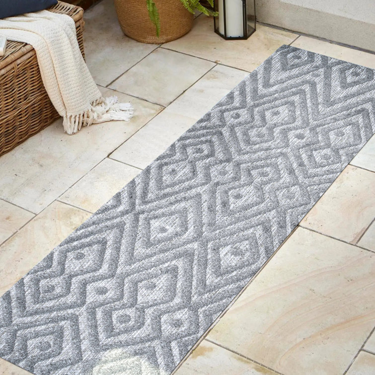 Fierros Moroccan Diamond Dark Gray Indoor/Outdoor Rug