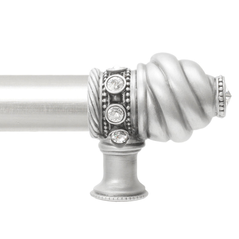 Caché avec une longue poignée centrale de 5/8 po et 23 cristaux transparents Swarovski avec entretoise centrale, 18", Satin