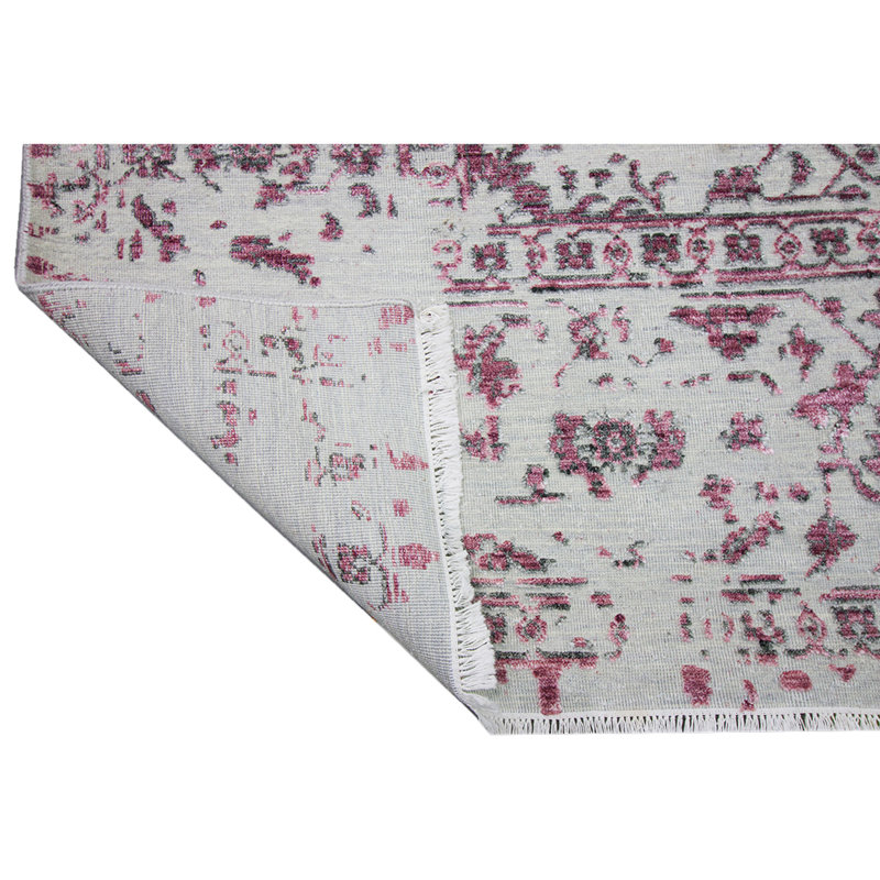 Oriental Area Rug in Silver, Rectangle 5' x 8'