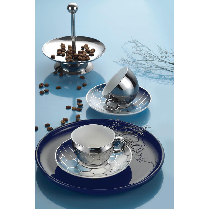 Tasse à café et soucoupe