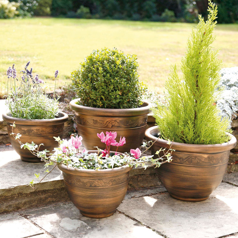 Micheal Pack of 4 effect Garden Planters, 2x Large 2x Small, Bronze