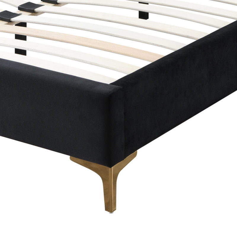 Dyri Upholstered Platform Bed
