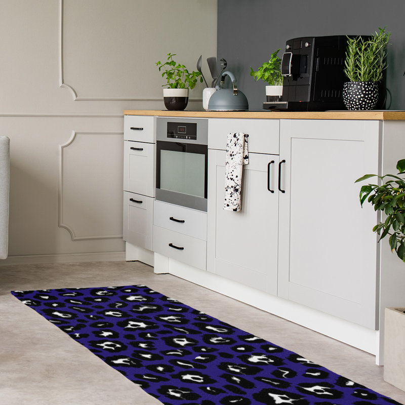 Animal Print Indoor Rug, Runner 2'6" x 8'