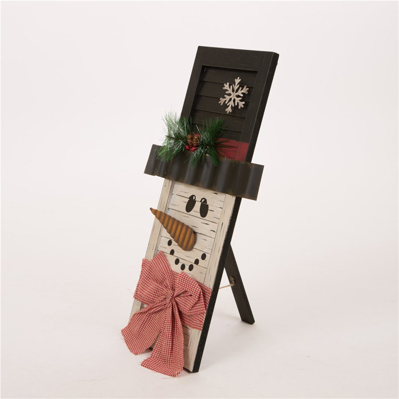 Sculpture volet bonhomme de neige en bois