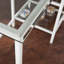 Bureau étudiant blanc en métal / verre