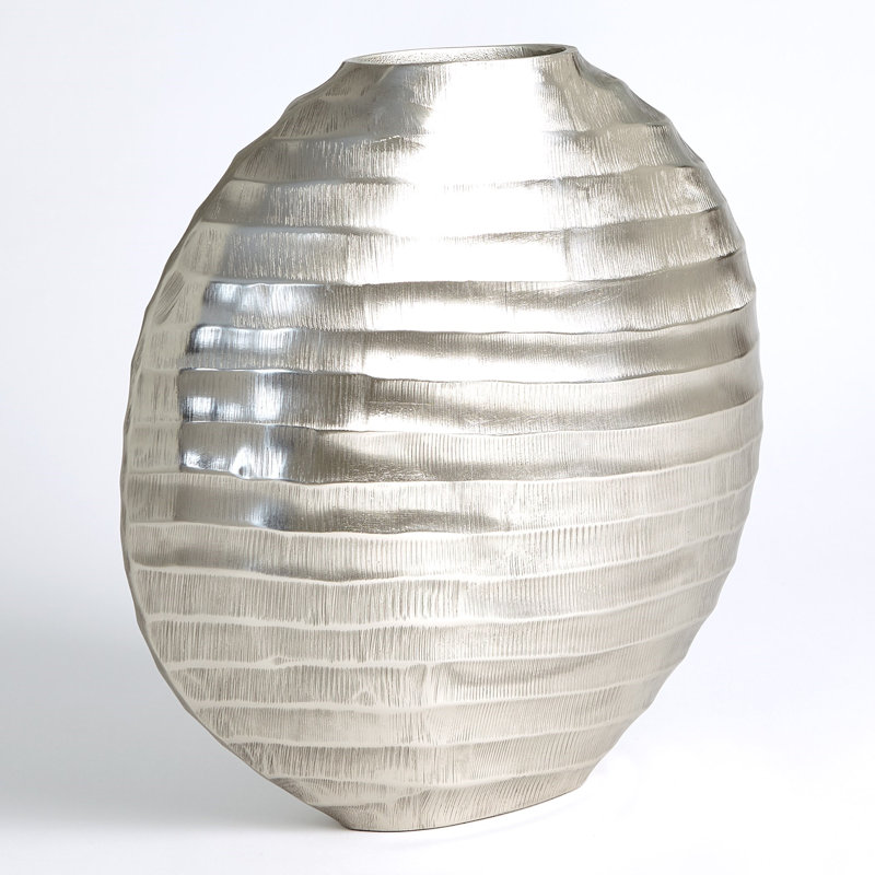 Vase de table en aluminium, Nickel antique, H 15,25 po x l 15,5 po x P 4 po