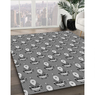 Tapis gris tissé à la machine