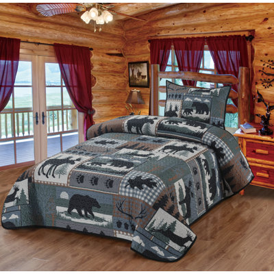 Woodland Forest Patchwork Plaid Nature Wild Animal Bear Moose Themed Decorative Quilt Bedding Set