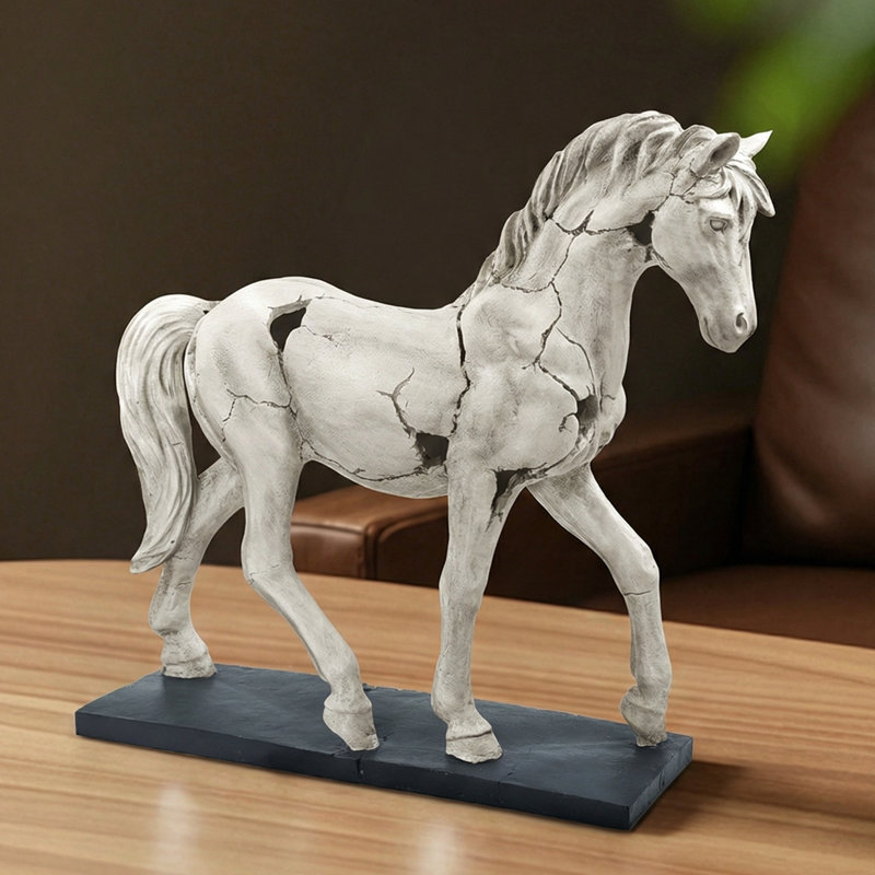 Sculpture cheval à finition craquelée