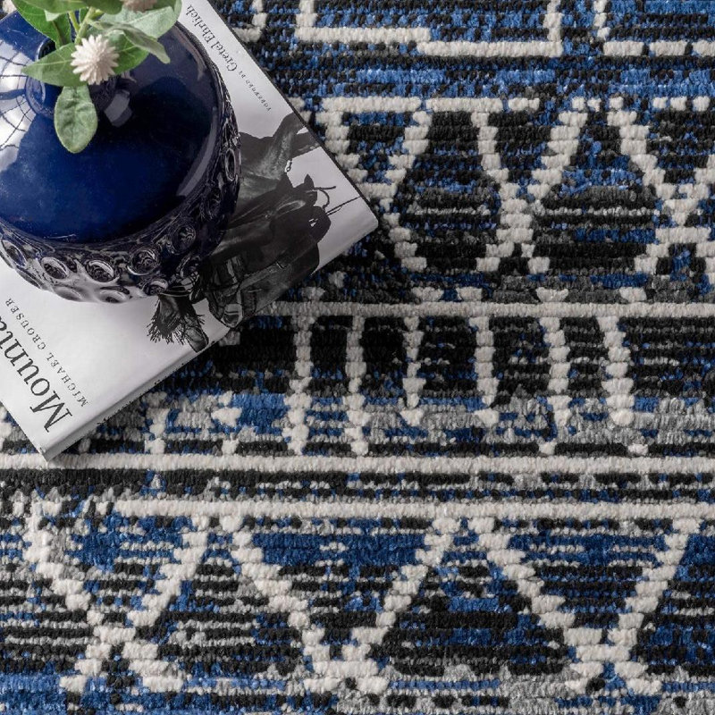 Debbie Southwestern Indoor Rug, Rectangle 4'5" x 6'