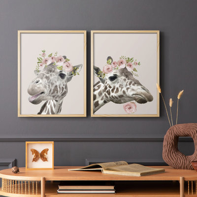 «Peek A Boo Giraffe I», reproduction encadrée de qualité supérieure - prête à être accrochée - aucun clou requis - aucun clou requis