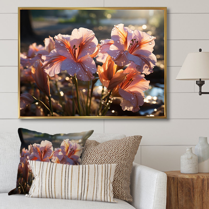 Pink Irises Field III, Cadre flottant doré, H 16 po x l 32 po x P 1 po