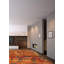 Tapis de zone en laine rouge/brun clair 6 pi 5 po x 8 pi 7 po one-of-kind main-noué la new age anatolian