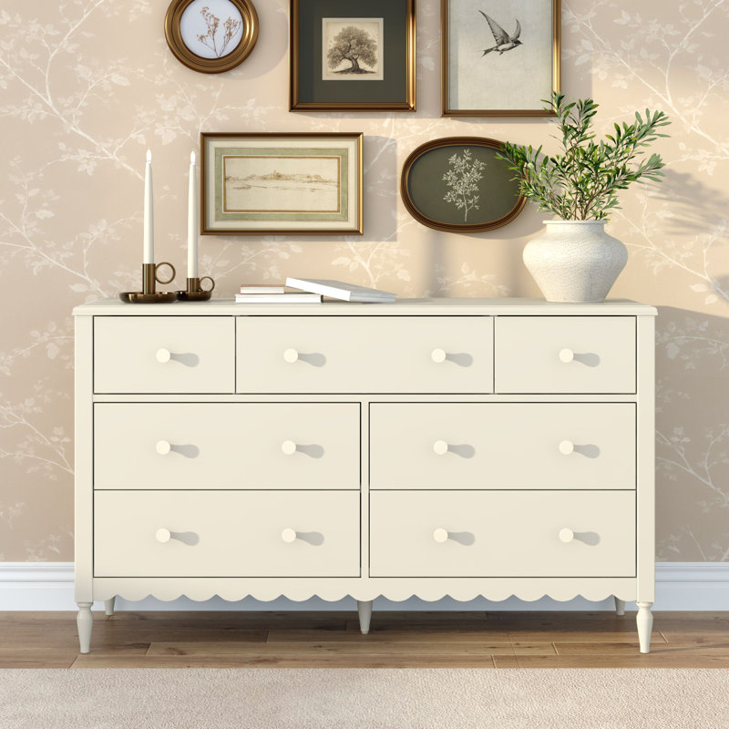 Charlotte 7-Drawer Scallop Detail Dresser, Linen White, Linen White
