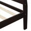 Lit plateforme simple en bois massif de style traîneau, tête et pied de lit intégrés, aucun sommier requis, ton brun