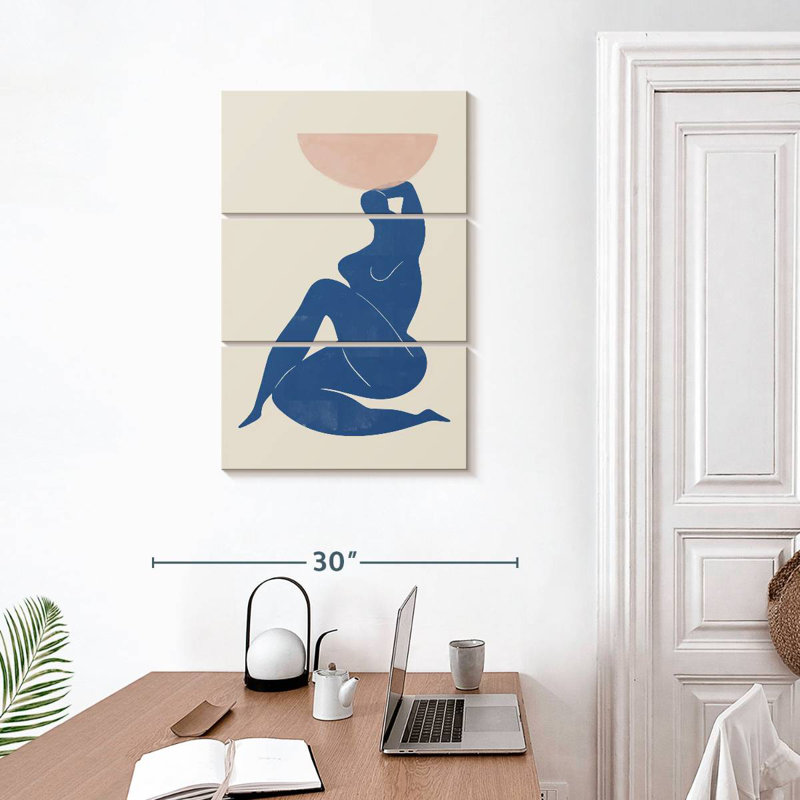Leisha, femme abstraite avec vase, H 32 po x l 20 po