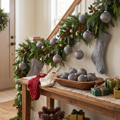 Ensemble de boules de Noël en velours, 12 pièces 3,15 pouces décorées à la main en tissu et suspendues boules d'ornement de Noël pour arbre de Noël, couronne, guirlande, décoration de maison de vacances